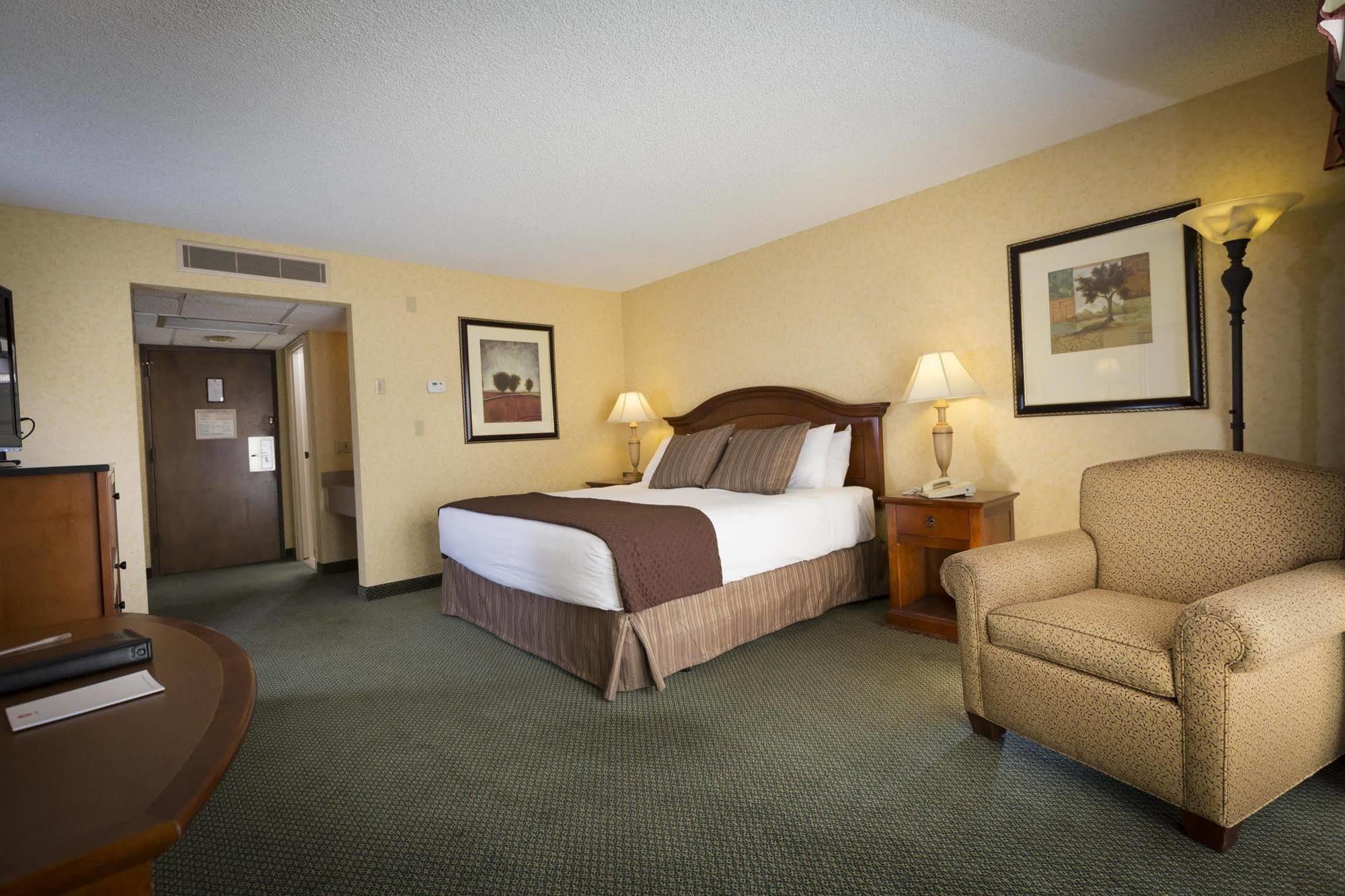 Red Lion Hotel Кус Бей Екстериор снимка