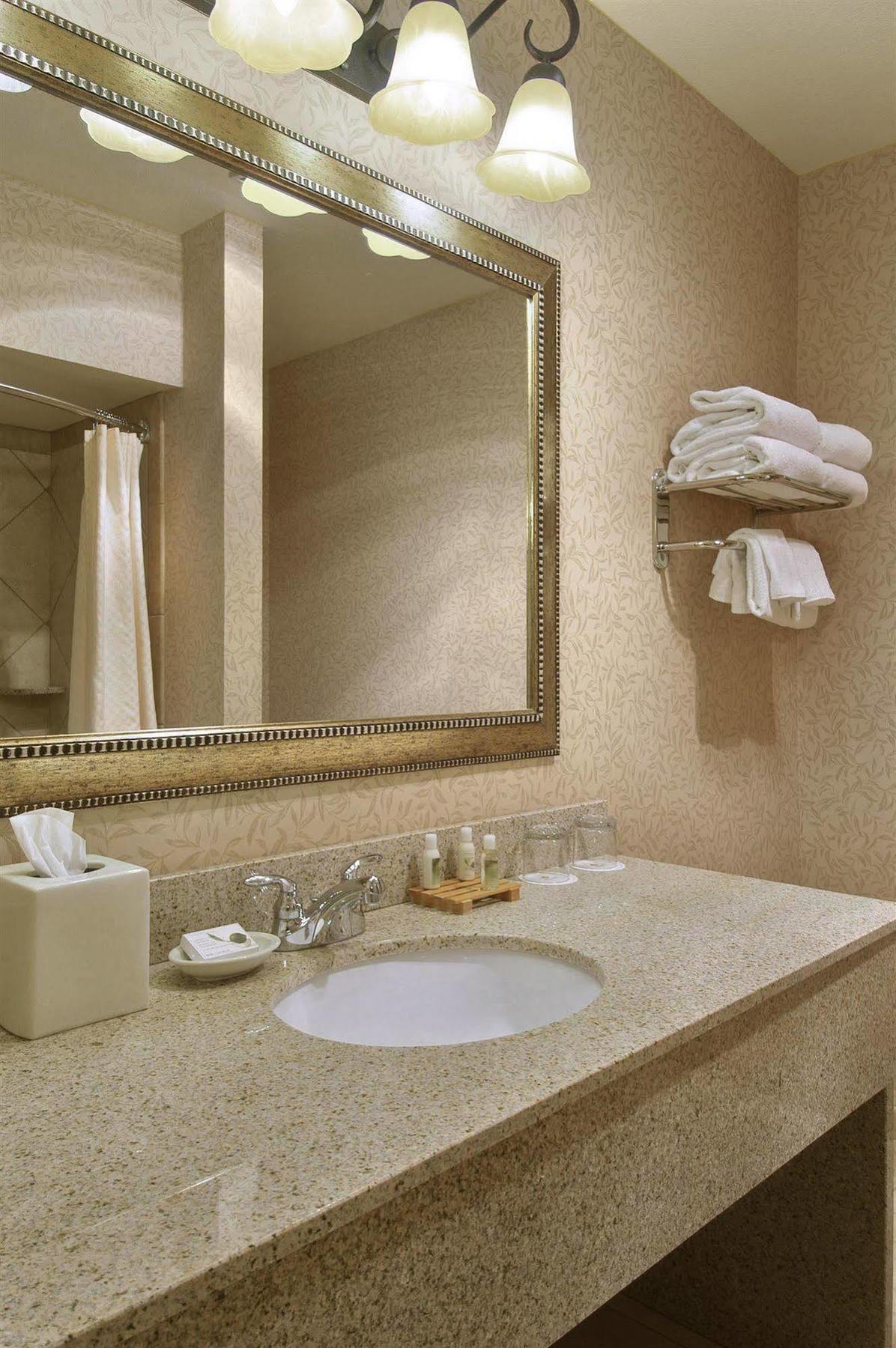 Red Lion Hotel Кус Бей Стая снимка